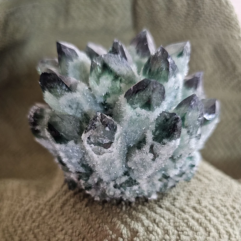 Beautifully Icy Emerald Crystal Cluster - Picture 8 of 8